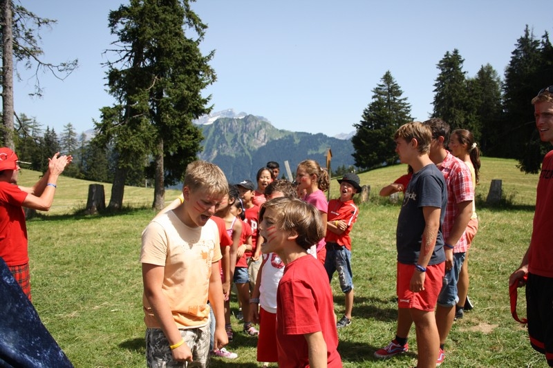 Village Camps International Summer Camp Leysin, Switzerland 2025-08-09 https://www.villagecamps.com/journals_admin/images/709-42-festival (270).jpg